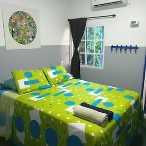 Guest house Hotelito La Aventura, Ac Private Wc Near The Old Town, No Tax, Cartagena